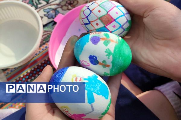برگزاری جشن تخم‌مرغ‌های رنگی در دبستان قدر بهارستان دو