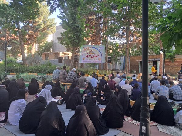 مراسم دعای عرفه درجوار شهدای گمنام پارک وحدت شهرستان آشخانه