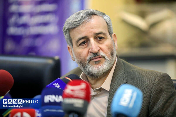 نشست خبری مدیر رادیو قرآن