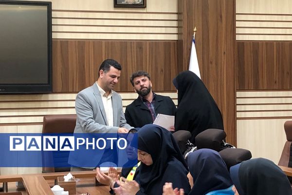 برگزاری جلسه آموزشی طرح هر مدرسه یک خبرنگار در ناحیه 2 شهرری 