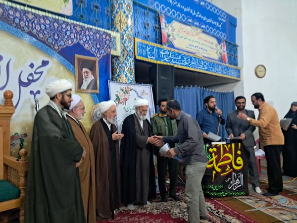 محفل انس با قرآن کریم در مسجد جامع قائمشهر