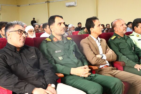 گردهمایی سران طوایف قلعه‌گنج در رزمایش بزرگ «فدائیان ولایت»