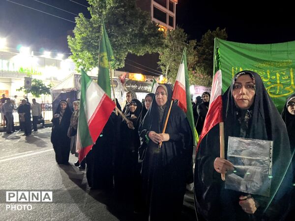 راهپیمایی و تجمع مردمی در هشتگرد ساوجبلاغ با حضور پرشور مردم 
