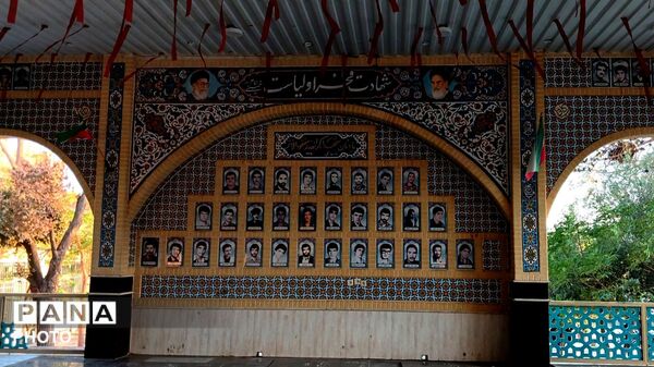 به یاد شهدا در گلزار شهدا