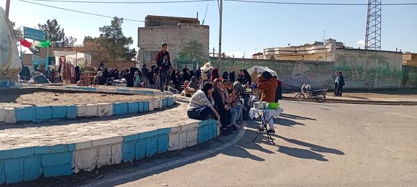 بازارچه محلی در حاشیه جشن چله خرد عارف آباد