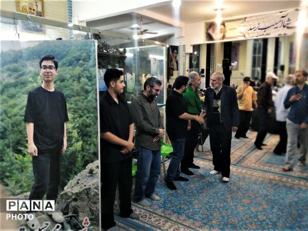 بزرگداشت چهلمین روز شهادت دانش‌آموز «سیدمحمد حسینی مقدم» در قم