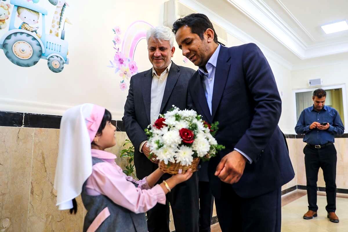 بازدید مدیرکل آموزش‌وپرورش کرمان از مجتمع آموزشی «اندیشه هوشمند ارگ»