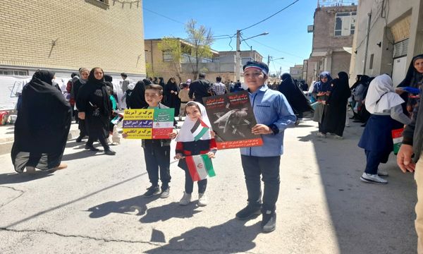 حضور پرشور کودکان آباده در راهپیمایی روز جهانی قدس