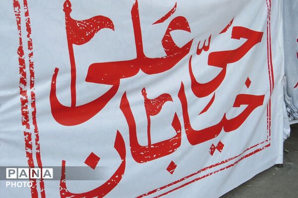 اراده این مردم شکستنی نیست 