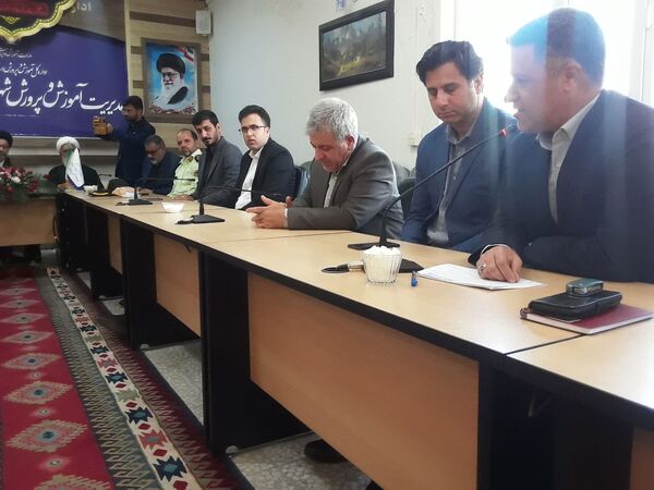 مراسم تودیع و معارفه مدیریت اداره آموزش و پرورش شهرستان شازند