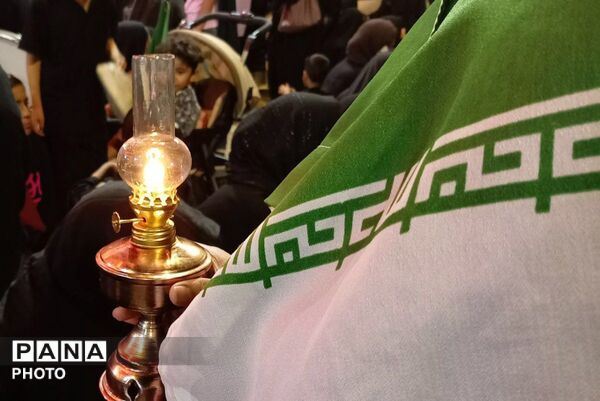نوای عشق حسینی در میادین بجنورد طنین‌انداز شد