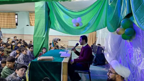 مراسم جشن سالروز میلاد امام علی(ع) در دبیرستان شادیان قم