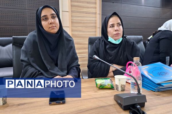 برگزاری نشست تخصصی شاعران و نویسندگان ملاردی 