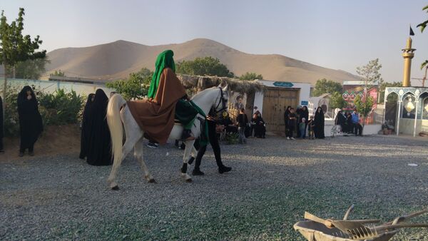 علم‌ گردانی آیین‌ هر ساله‌ شهر وردنجان