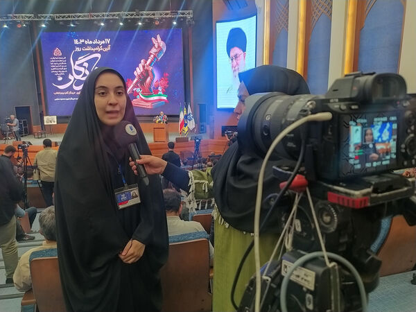 حضور اعضای پانای قم در مراسم روز خبرنگار