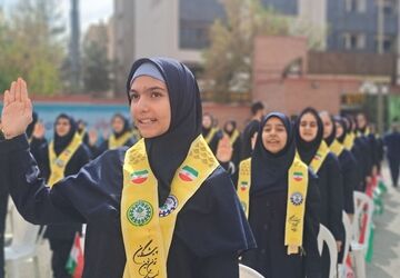 برپایی جشن عاطفه‌ها در دبیرستان فرزانگان4 ناحیه چهار کرج