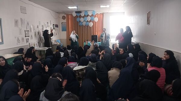جشن ولادت امام زمان (عج)در مدرسه عزت طلایی