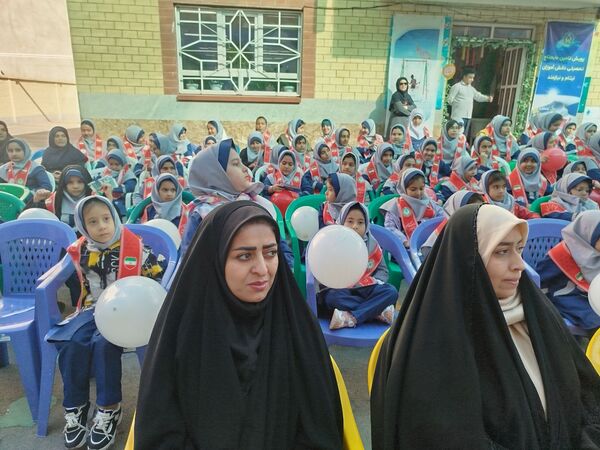 برگزاری مشترک جشن عاطفه‌ها در همدان با مشارکت کمیته امداد و سازمان دانش‌آموزی