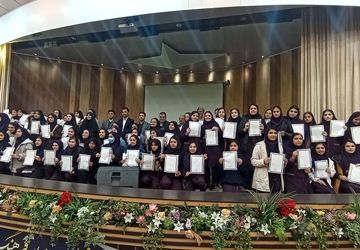 آیین تجلیل از برترین های آموزشگاه دخترانه حضرت معصومه (س) شهرستان سمنان 

