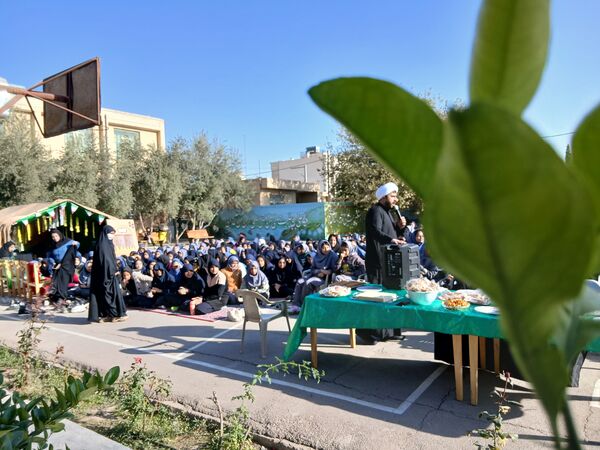 برگزاری مراسم عزاداری ایام فاطمیه در دبیرستان شهید دهقان 
