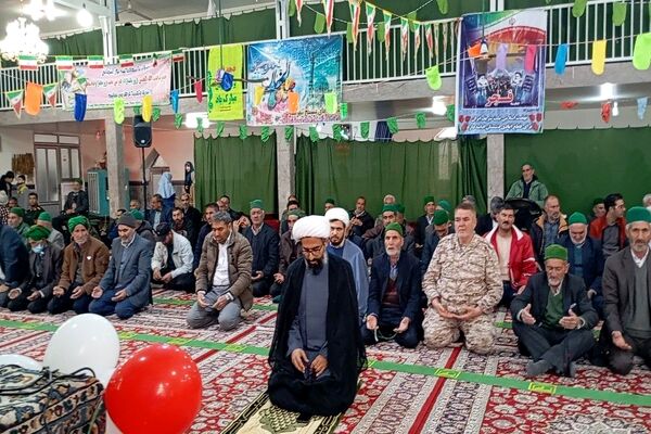 اقامه نماز جماعت ظهر و عصر در روز ۲۲بهمن  شهر بار نیشابور