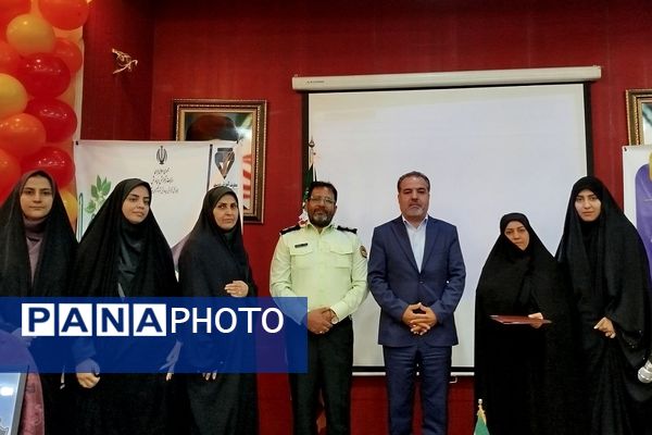 برگزاری «جشن جوانه ها» در دبیرستان راضیه شکرابی ناحیه دو شهرری 