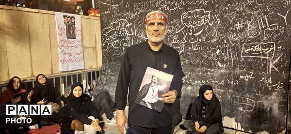وداع با آقای شهید ایران
