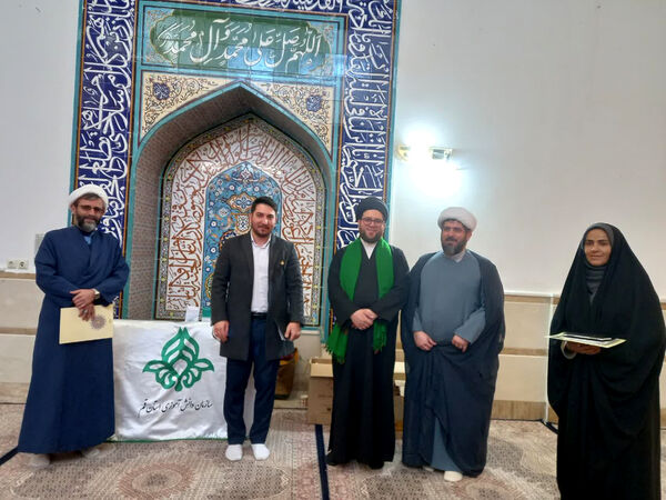 آیین تقدیر از مدرسان و مربیان فعال سازمان دانش‌آموزی استان قم