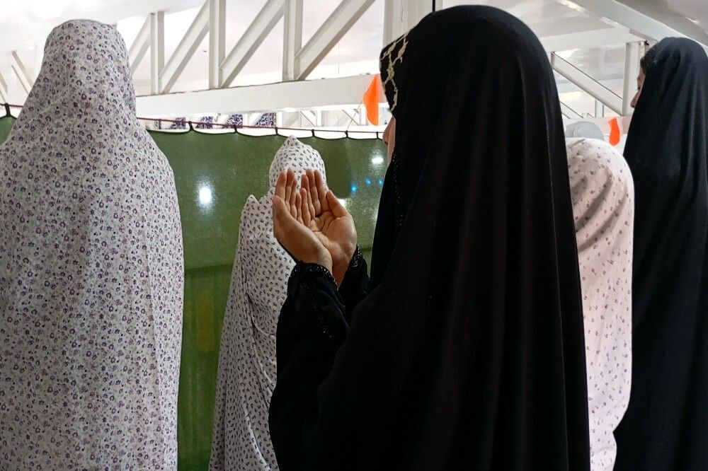 اقامه نماز عبادی سیاسی جمعه در هفته سوم  اردیبهشت ماه  شهر بار 