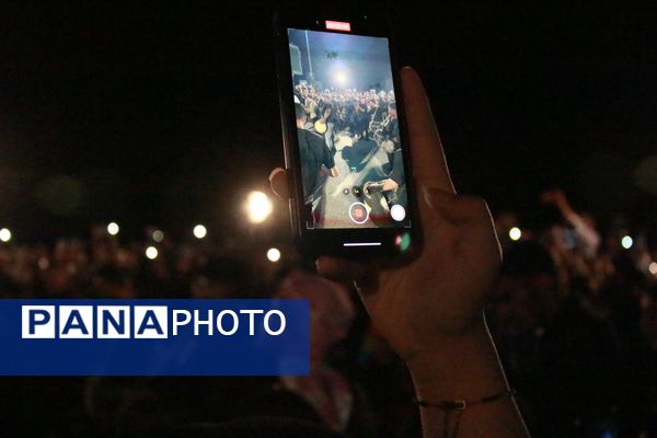 تجمع مردم بندرعباس برای جانباختگان بندر شهید رجایی