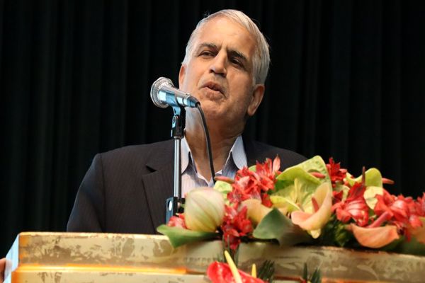 تجلیل از طلایه‌داران برتر تعلیم و تربیت ، آیین تقدیر از معلمین نمونه شهرستان پاکدشت 