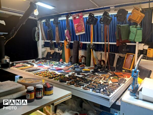 ششمین نمایشگاه صنایع دستی و گلاب گیری شهر کرج 