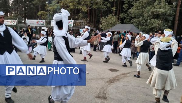 پایان بخش جشنواره نان گرم با حضور گرم مردم