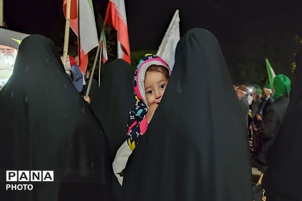 هفتاد و ششمین شب از اجتماعات خیابانی در حسینیه شهدای شهر بار