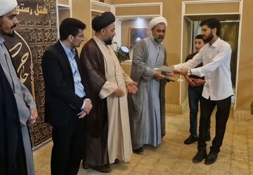 اختتامیه دوره راز بندگی در خانه حاجی بابایی شهرستان زارچ