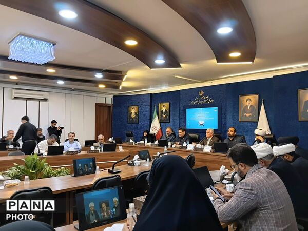 جلسه کار گروه توسعه آموزش عمومی قران کریم در آموزش و پرورش خراسان رضوی