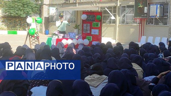 جلسه آموزش  پیشگیری از آسیب‌های اجتماعی در نیشابور