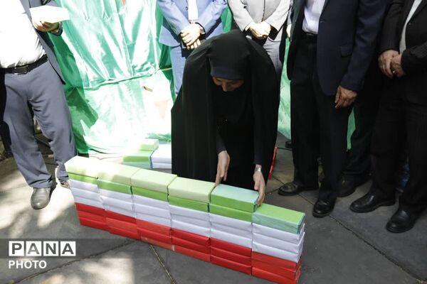 خشت‌گذاری دبستان نوید تهران