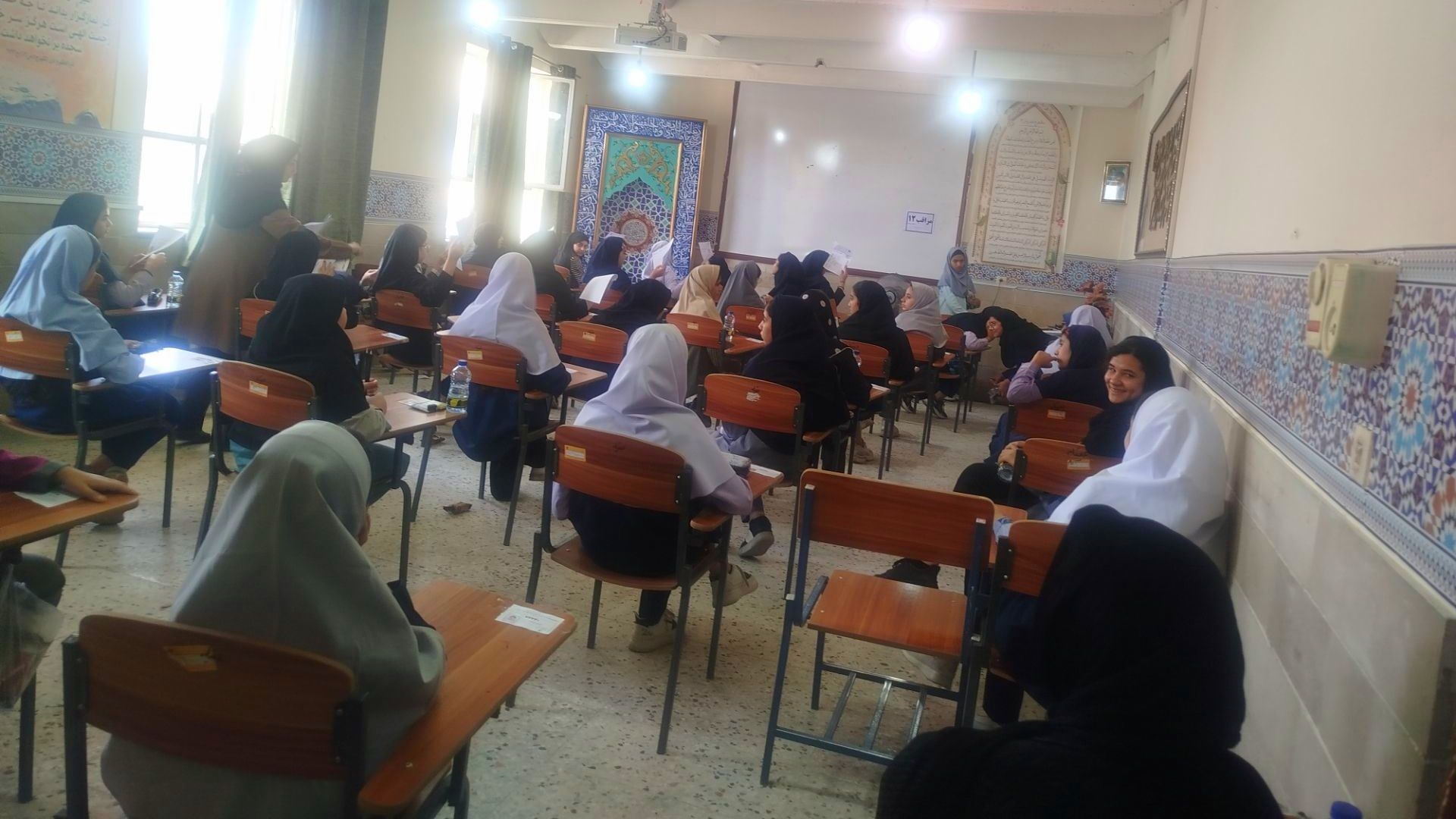 آزمون ورود به دبیرستان هیات امنایی مصلی نژاد در دبیرستان نورالهدی