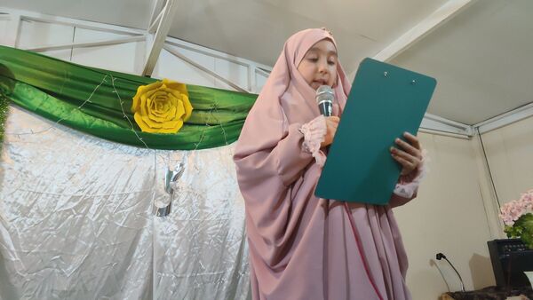 جشن ولادت حضرت علی( ع) و روز پدر در دبستان شاهد حاج تقی آقا بزرگ ناحیه یک مشهد