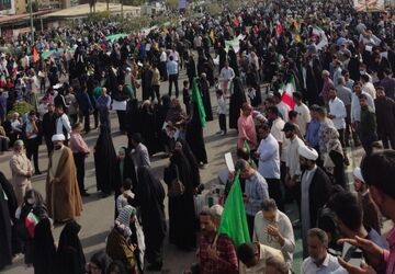 حضور گسترده مردم بندرعباس در راهپیمایی پرشکوه ۲۲ بهمن