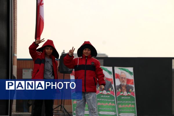 مدرسه با خنده‌های بچه‌ها افتتاح شد