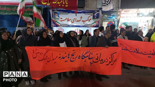 همراهی شهروندان فیروزآباد در شب‌های قرار ایستادگی