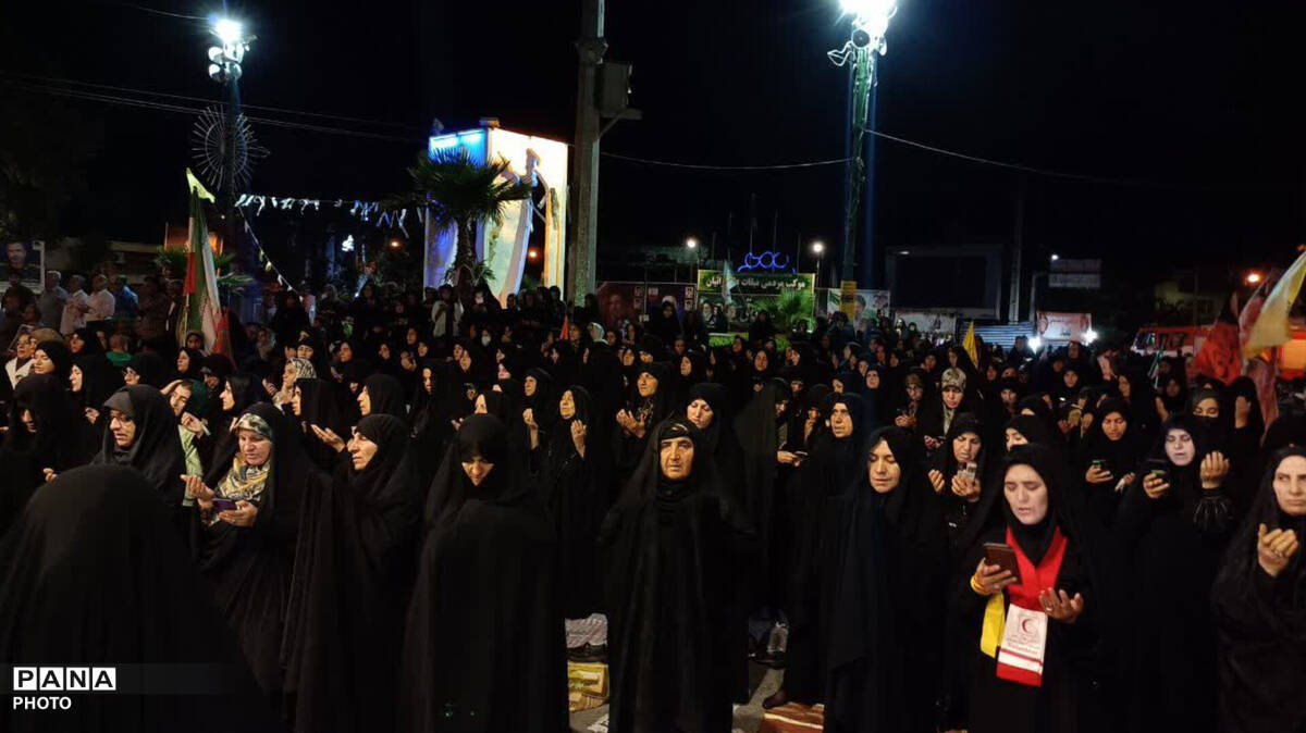 نود و هفت شب حضور حماسی و با شکوه مردم کوهدشت، در میدان امام خمینی(ره)