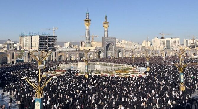 حس‌وحال دانش‌آموزان در نماز عید فطر 