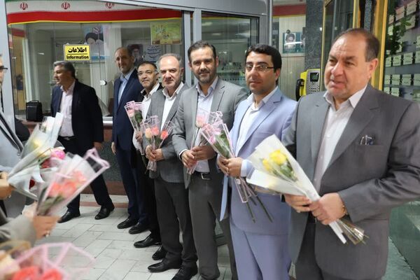 گرامیداشت هفته معلم با حضور دانش‌آموزان پیشتاز آذربایجان شرقی