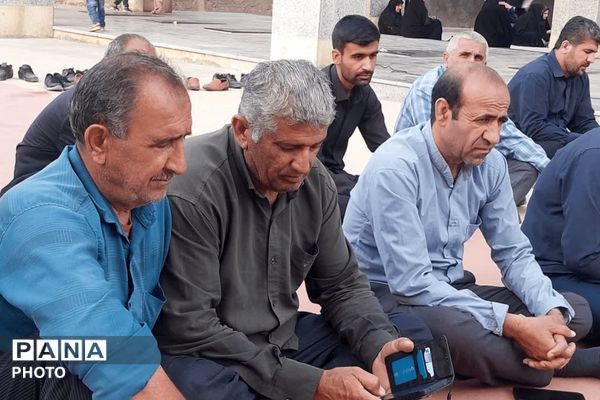 زمزمه وصال عرفه در گلزار شهدای قلعه رئیسی