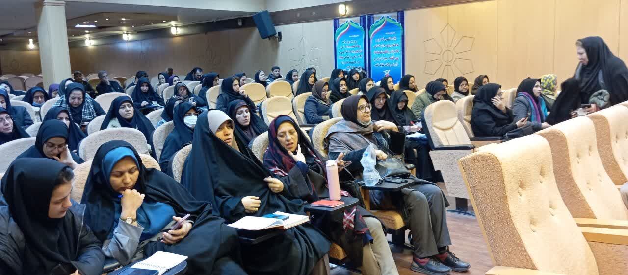 برگزاری دوره ضمن خدمت «هوش مصنوعی در آموزش»