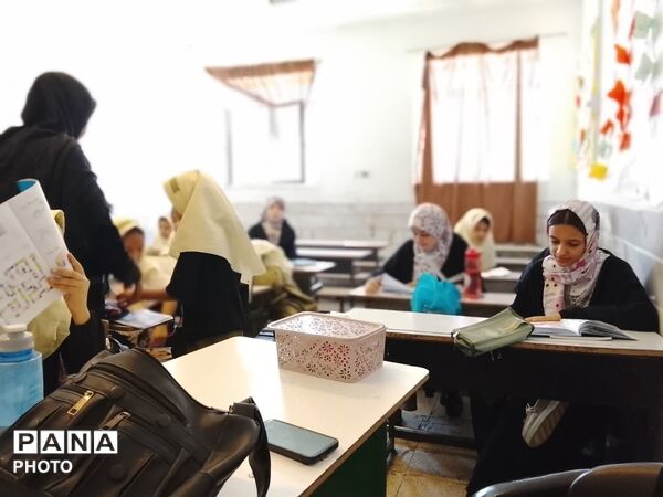 کلاس های جبرانی تابستانه دبستان حضرت زینب (س) شهر جعفریه 