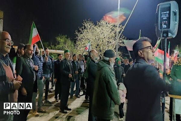 سنگر ما خیابان است 